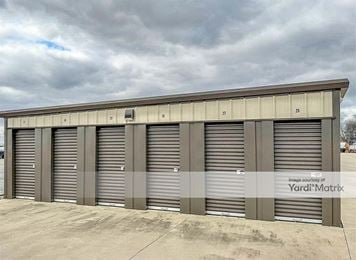 Photo 1 of St Bethlehem Mini Storage - 2525 Highway 48, Clarksville, TN
