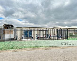 Photo 4 of St Bethlehem Mini Storage - 2525 Highway 48, Clarksville, TN