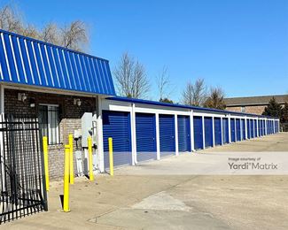 Photo 4 of Top Storage - 939 Tiny Town Road, Clarksville, TN