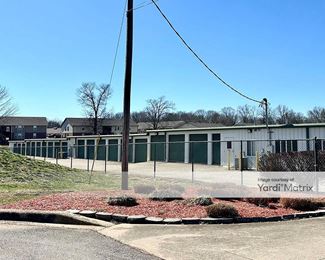 Photo 3 of US Storage Centers - 1280 Parkway Place, Clarksville, TN