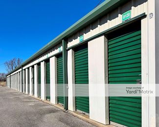 Photo 4 of Clarksville Lock Storage - 405 Tiny Town Road, Clarksville, TN