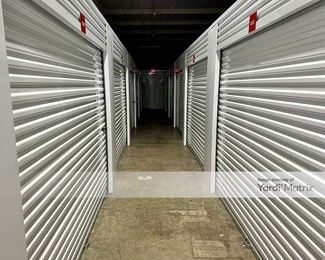 Photo 4 of CubeSmart Self Storage - 1886 Fort Campbell Blvd, Clarksville, TN