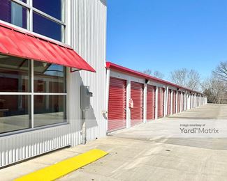 Photo 4 of Stor-Alot Self Storage - 601 Dover Road, Clarksville, TN