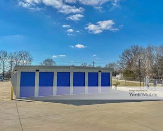 Photo 4 of In-Out Storage - 3746 Old Clarksvill Pike, Fredonia, TN