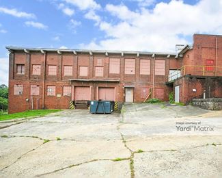 Photo 4 of AAA Mini Storage - 417 North College Avenue, Newton, NC