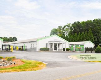 Photo 2 of Extra Space Storage - 733 10th Avenue SE, Hickory, NC