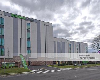 Photo 2 of Extra Space Storage - 1055 Virginia Drive, Fort Washington, PA