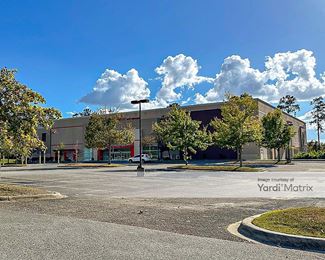 Photo 4 of Space Shop Self Storage - 6785 Thomasville Road, Tallahassee, FL