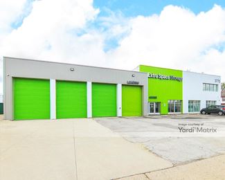Photo 1 of Extra Space Storage - 3774 North Richards Street, Milwaukee, WI