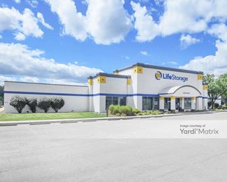 Photo 2 of Extra Space Storage - 836 Youngstown Warren Road, Niles, OH