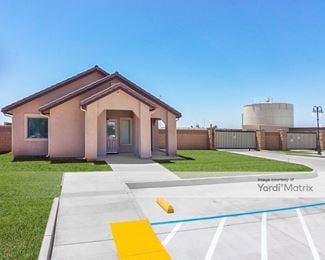 Photo 1 of Derrel-s Mini Storage - 10215 East Shaw Avenue, Clovis, CA