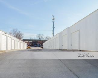 Photo 4 of I-70 Mini Storage - 319 Nebraska Avenue, Columbia, MO