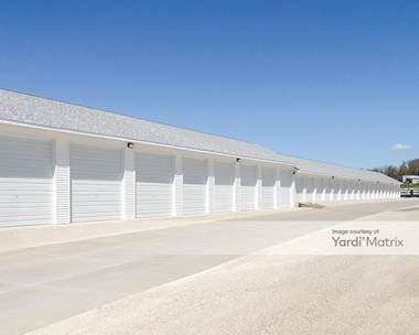Storage Units for Rent available at 2900 Renns Lake Road, Jefferson City, MO 65109