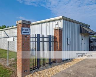 Photo 3 of 10 Federal Storage - 4584 Hwy 43 South, Greenville, NC