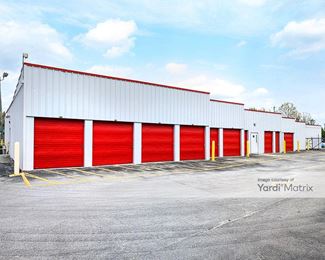 Photo 6 of Storage Rentals of America - 135 Center Street, Jacksonville, NC