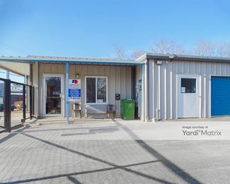 Photo 1 of Gateway Storage - 1411 Hickory Street, Columbia, MO