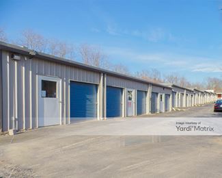 Photo 2 of Gateway Storage - 1411 Hickory Street, Columbia, MO