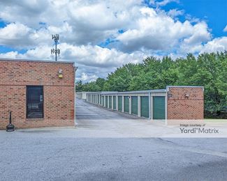 Photo 5 of Storage America - 1071 Spring Forest Road, Greenville, NC