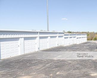 Photo 4 of Storage Mart - 2420 Saint Marys Blvd, Jefferson City, MO