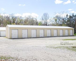 Photo 2 of Apache U-Store-It - 602 Geld Street, Jefferson City, MO