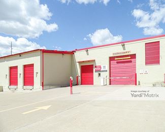 Photo 3 of 10 Federal Self Storage - 2601 Industrial Drive, Jefferson City, MO