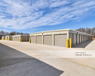 Photo 3 of Runway Self Storage - 412 Tiny Town Road, Clarksville, TN