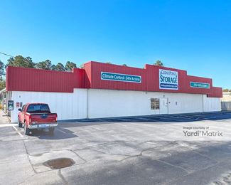 Photo 1 of Cedar Point Storage - 1062 Cedar Point Blvd, Cedar Point, NC