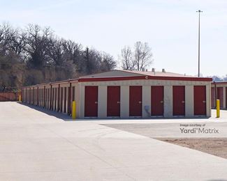 Photo 2 of Ponca Storage - 9930 North 45th Court, Omaha, NE