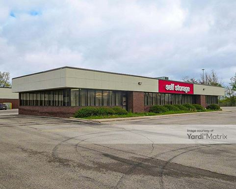 Photo 5 of CubeSmart Self Storage - 15303 South Commerce Drive, Dearborn, MI