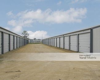 Photo 2 of Newburg Storage - 6845 Belford Industrial Drive, Belvidere, IL