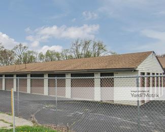 Photo 3 of Machesney Mini Warehouses - 11330 North 2nd Street, Machesney Park, IL
