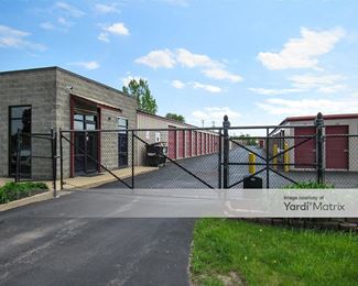 Photo 2 of Midwest Self Storage - 1401 Windsor Road, Loves Park, IL