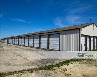 Photo 4 of Maple Ave Self Storage - 109 Maple Avenue, Rochelle, IL