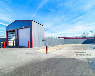 Photo 3 of Extra Space Storage - 8311 West North Avenue, Melrose Park, IL