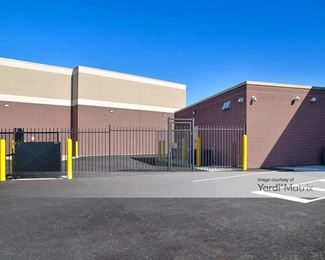 Photo 2 of Cardinal Self Storage - 3370 Trabue Road, Columbus, OH