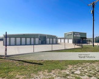 Photo 2 of Go Store It - 700 Farm to Market Road 2604, Whitney, TX