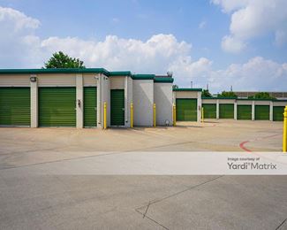 Photo 3 of Devon Self Storage - 1720 Loy Lake Road, Sherman, TX