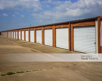 Photo 4 of Spare Room Self Storage - 5009 North FM 1417, Sherman, TX