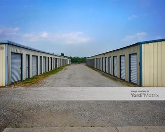 Photo 2 of Bonham Best Storage - 2624 North Center Street, Bonham, TX