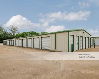 Photo 4 of Premium Storage - 2216 Woodlawn Blvd, Denison, TX