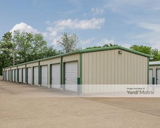 Photo 5 of Premium Storage - 2216 Woodlawn Blvd, Denison, TX