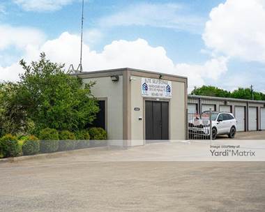 Storage Units for Rent available at 13512 Highway 75, Van Alstyne, TX 75495