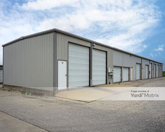 Photo 3 of Elite Self Storage - 13512 Highway 75, Van Alstyne, TX