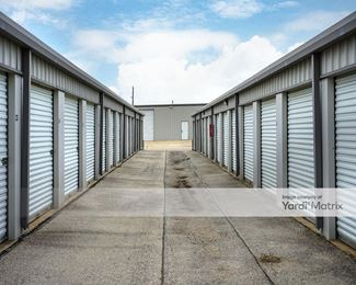 Photo 5 of Elite Self Storage - 13512 Highway 75, Van Alstyne, TX