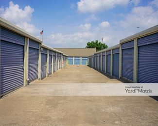 Photo 5 of Devon Self Storage - 1700 North US Highway 75, Sherman, TX