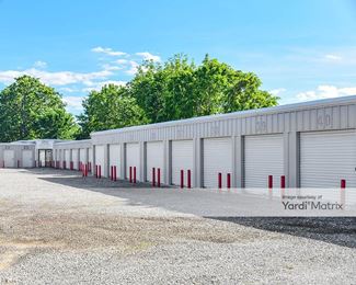 Photo 2 of Serenity Storage - 27002 East Highway 32, Lebanon, MO