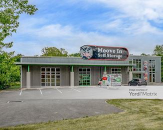Photo 4 of iStorage - 3630 Columbia Avenue, Lancaster, PA