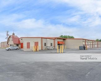 Photo 3 of iStorage - 220 Centerville Road, Lancaster, PA