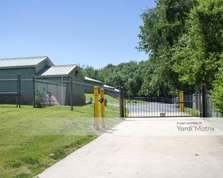 Photo 3 of Parkcrest Self Storage - 700 West Republic Road, Springfield, MO