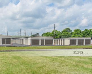 Photo 4 of North National Mini Storage INC - 2937 North National Avenue, Springfield, MO